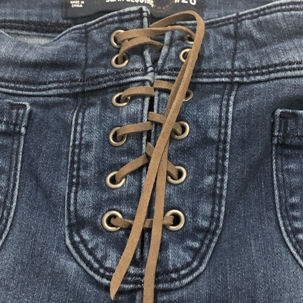 Hollister Tie Front Jean Leggings 28 - Picture 4 of 7